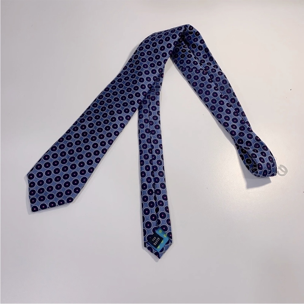 Ted Baker London Men's Necktie 100% Silk Geometric Circles Design Blue Pink